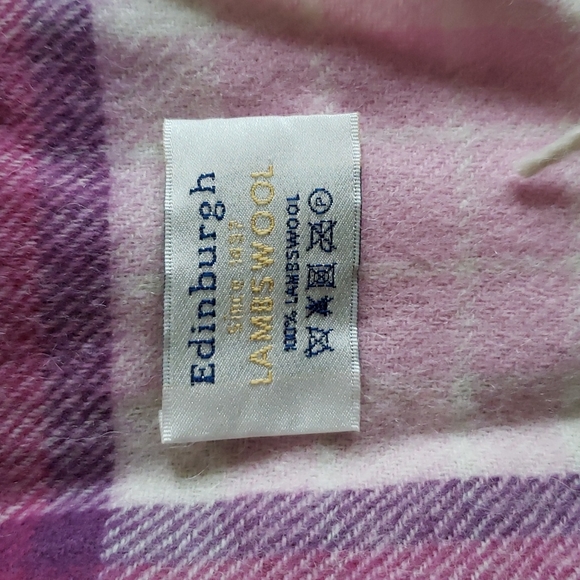 Lambswool Scarf Made in Scotland - Picture 3 of 3